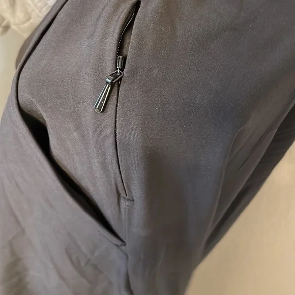 Tentree Hiking Pants. Black size XL. - Picture 3 of 5